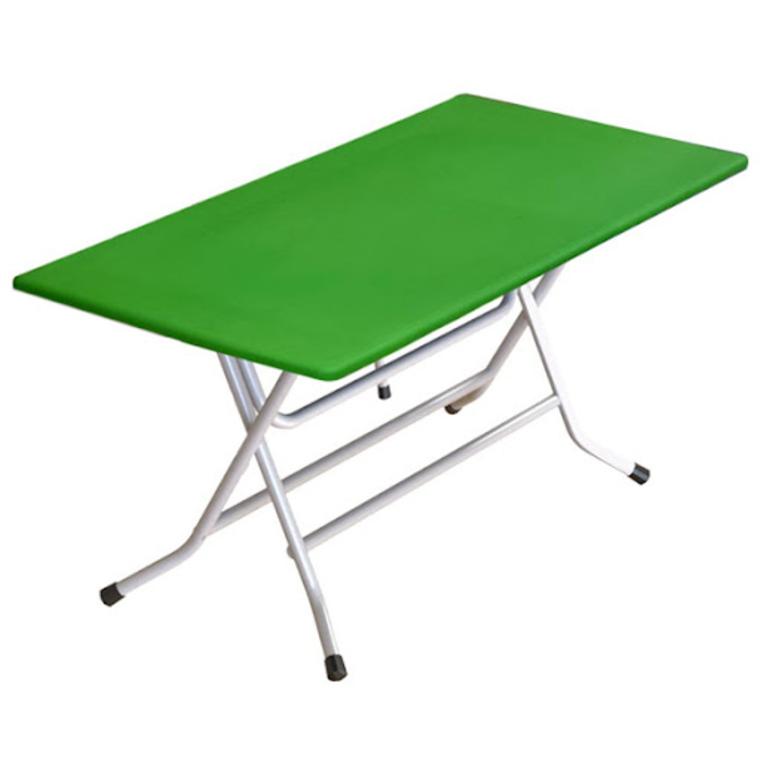 Bàn cắm trại bằng nhựa PVC hoặc nhựa